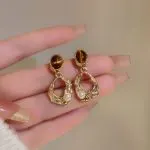Vintage Pearl Drop Earrings – Irregular Melange Style, Light Luxury Design - Image 6