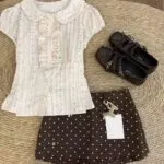 Vintage Floral Ruffle Blouse - Image 5