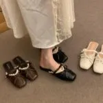 Bow Low-Heel Closed-Toe Mule - Image 4
