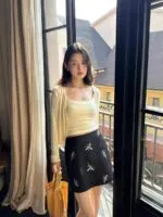 Embroidered High Waist A-Line Mini Skirt - Image 5