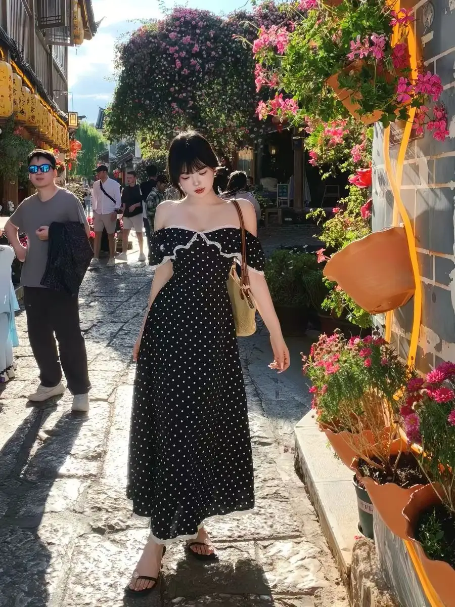 Main Images2 Black Polka Dot Short Sleeve Maxi Dress - Image 1