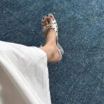 Vintage Polka Dot Bow - Image 3