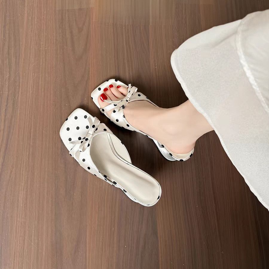 Main Images6 Vintage Polka Dot Bow - Image 1