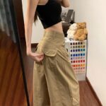 High-Waist Multi-Pocket Cargo Wide-Leg Pants - Image 2
