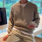 Half-Turtleneck Zip-Up